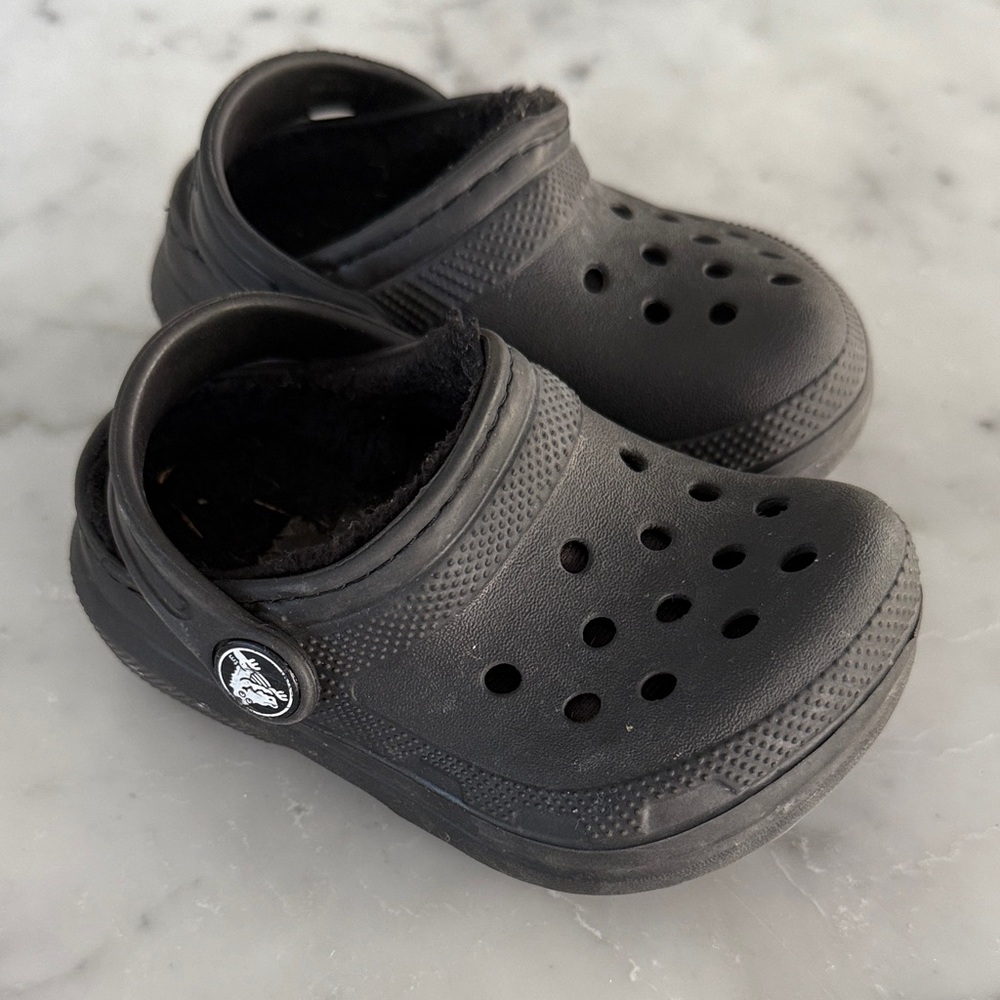 Kids Black Clogs Crocs Toddler Size 5